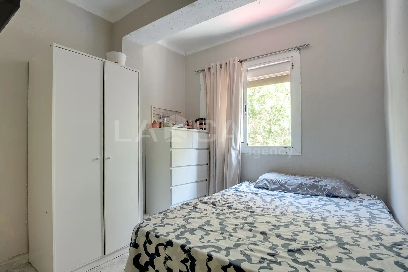 Bedroom of Flat for sale in L'Hospitalet de Llobregat  with Balcony