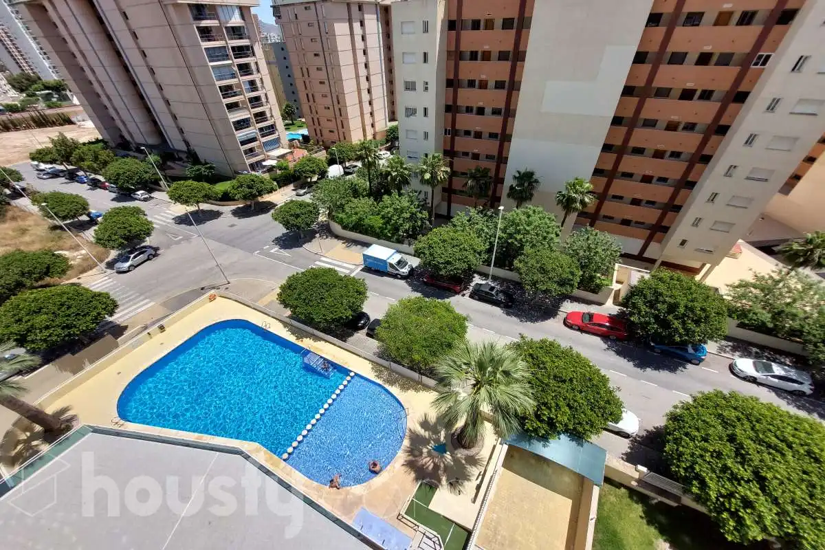 Piscina de Pis en venda en Villajoyosa / La Vila Joiosa amb Aire condicionat, Jardí privat i Terrassa