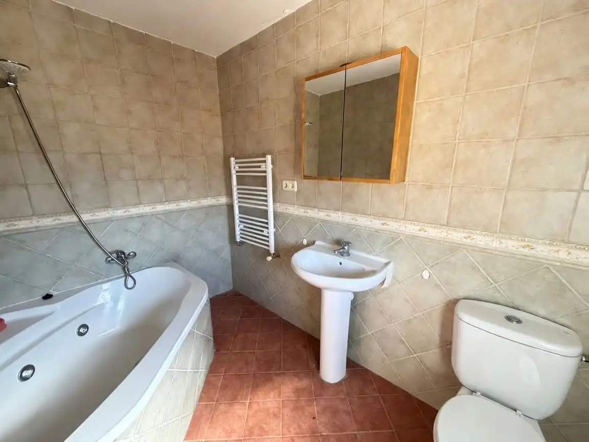 Detached house with pool for sale in Pioz, imagen 32