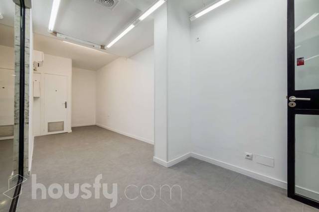Local comercial en Venta en Carrer De Descartes, . en Sant Gervasi- Galvany