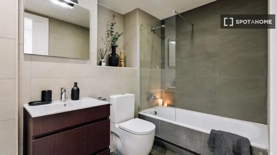 Flat for rent in Barri de les Corts