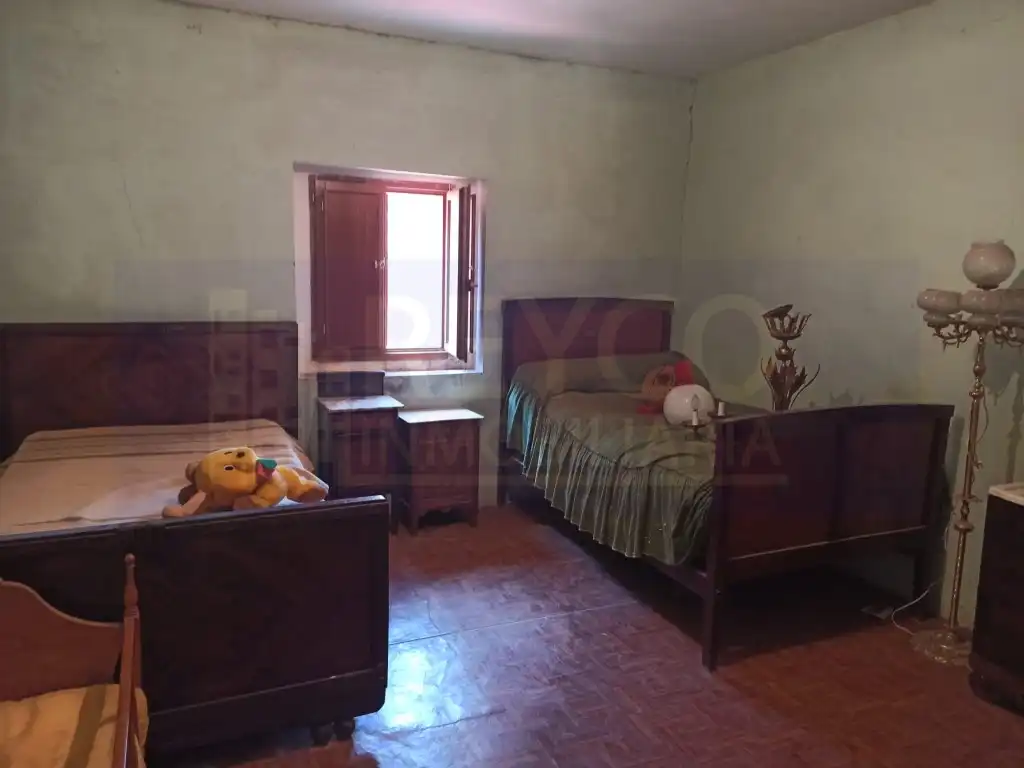 Habitación de Casa o chalet en venta en Santa Coloma