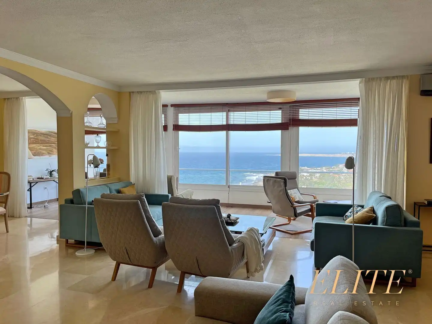 Living room of Houses for sale in San Bartolomé de Tirajana  with Air Conditioner, Terrace and Storage room