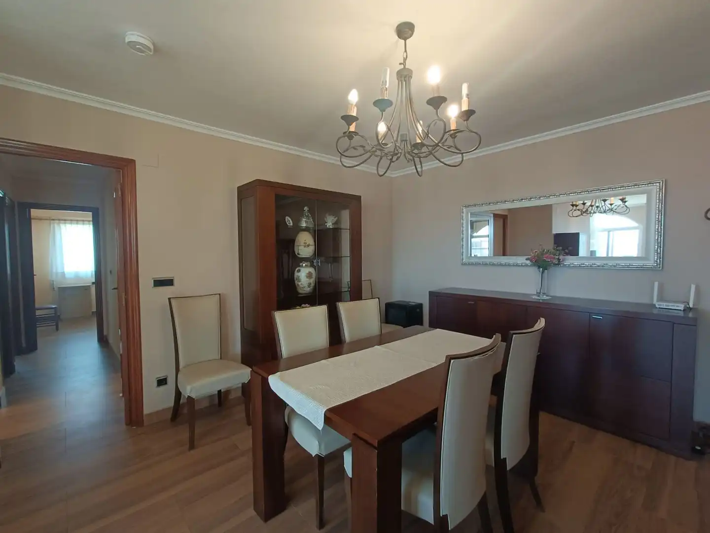 Comedor de Piso de alquiler en Sueca con Amueblado y Piscina comunitaria