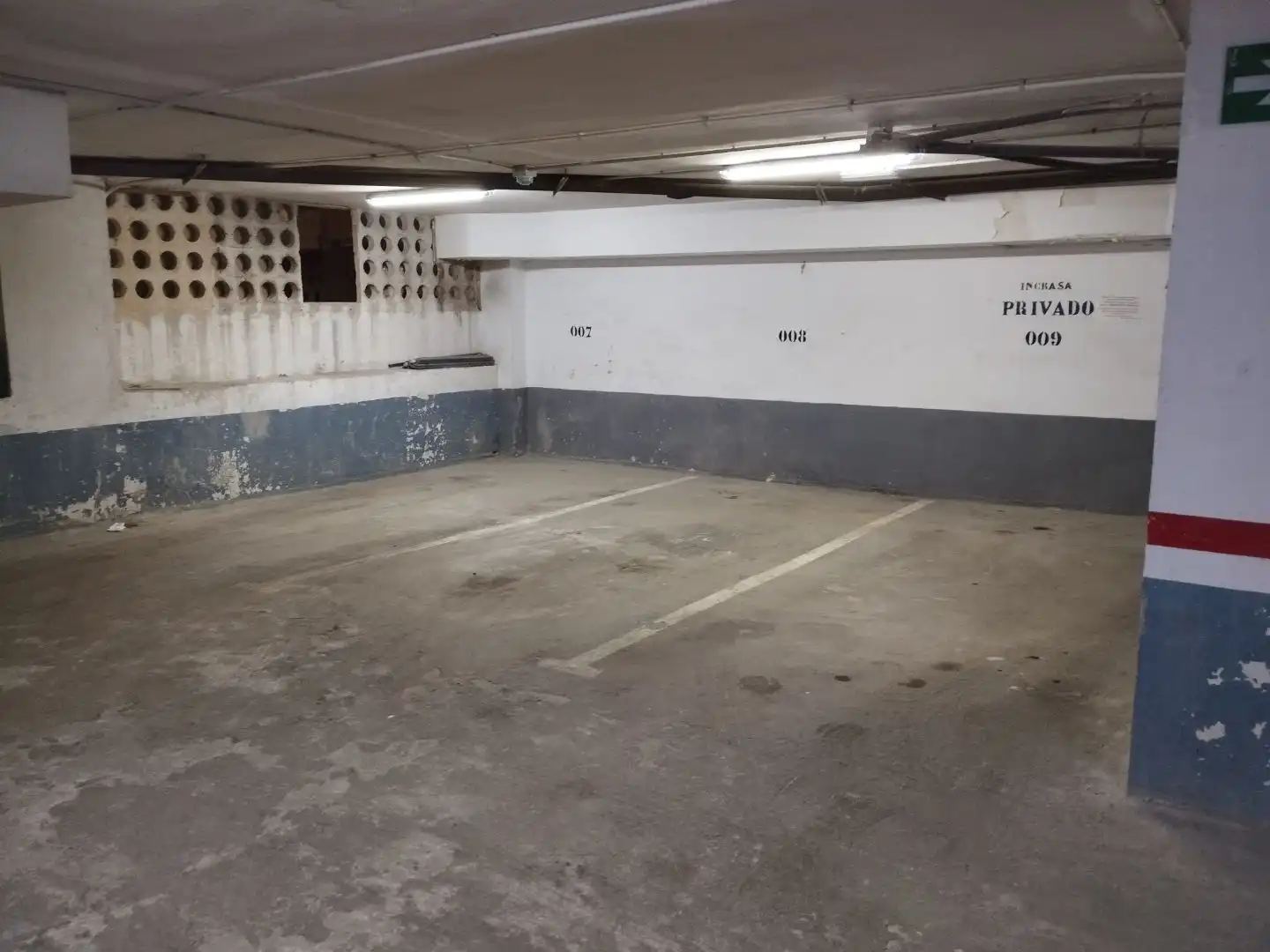 Parkplatz von Garage zur Miete in Ceuta