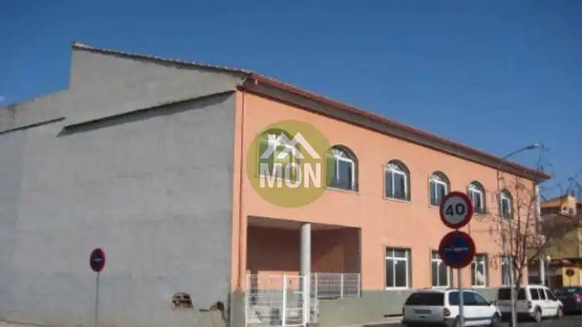 Edifici en venda a Castelló de Rugat