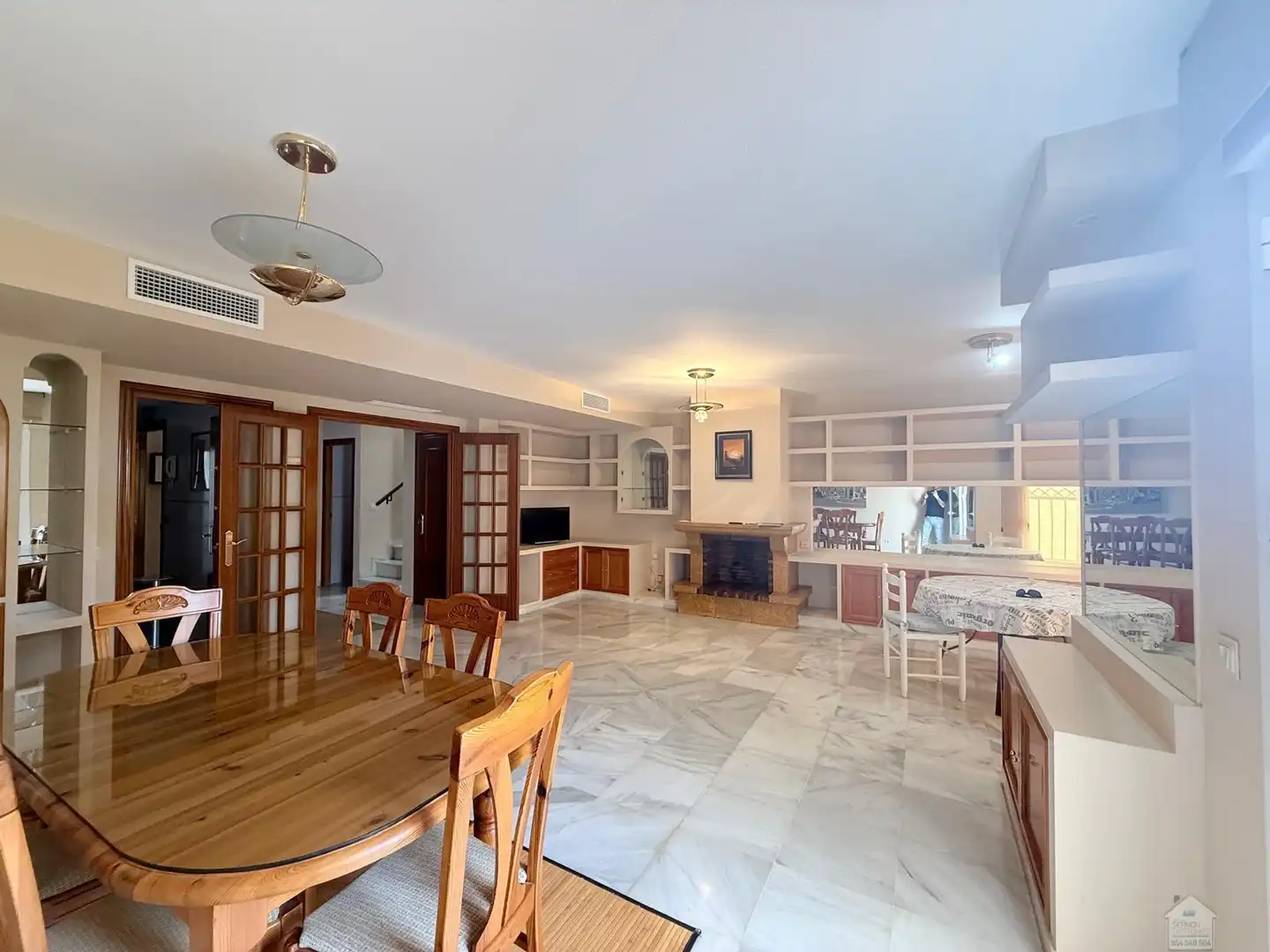 Casa o chalet en venta en Tomares con Aire acondicionado, Terraza y Piscina comunitaria