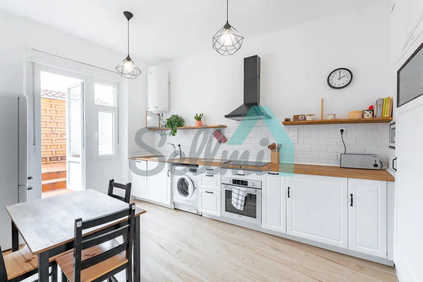 Kitchen of Flat for rent in Gijón   with Heating, Terrace and Furnished