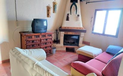 Living room of House or chalet for sale in El Castillo de las Guardas