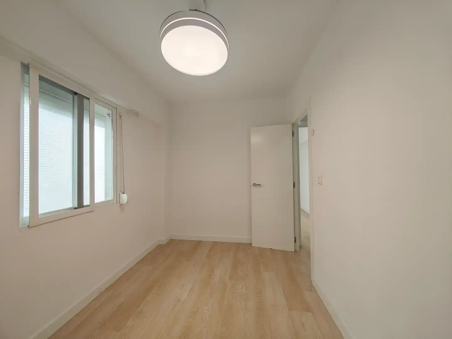 Habitación de Piso en venta en Manises con Aire acondicionado, Horno y Balcón