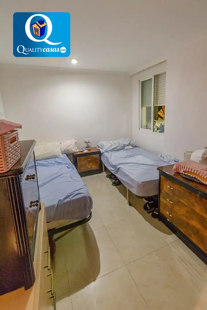 Habitación de Apartamento en venta en Alicante / Alacant con Aire acondicionado y Terraza
