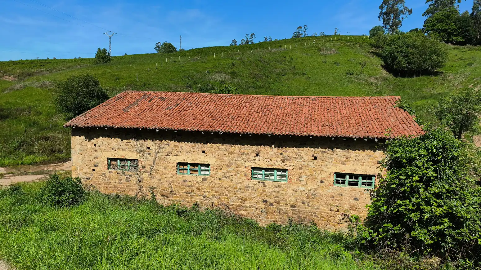 Casa amb jardí en venda a Cabezón de la Sal - Las Tueras