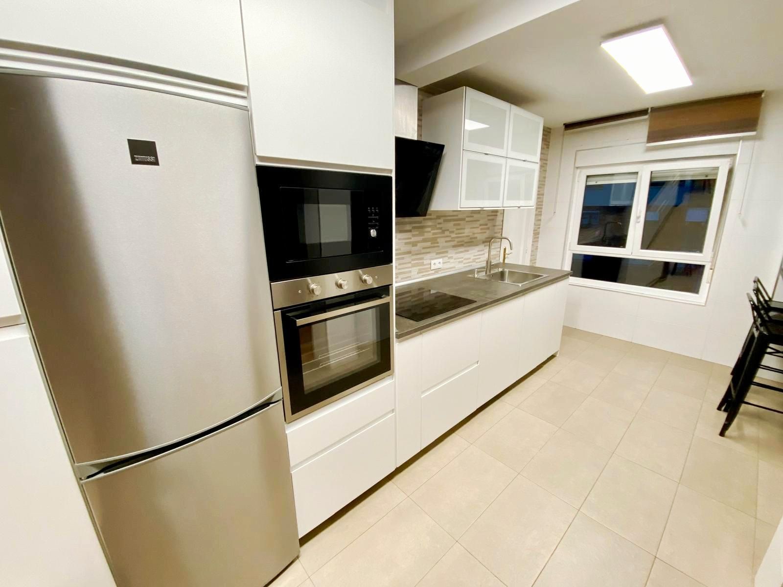 Kitchen of Flat to rent in Gijón   with Heating, Parquet flooring and Terrace