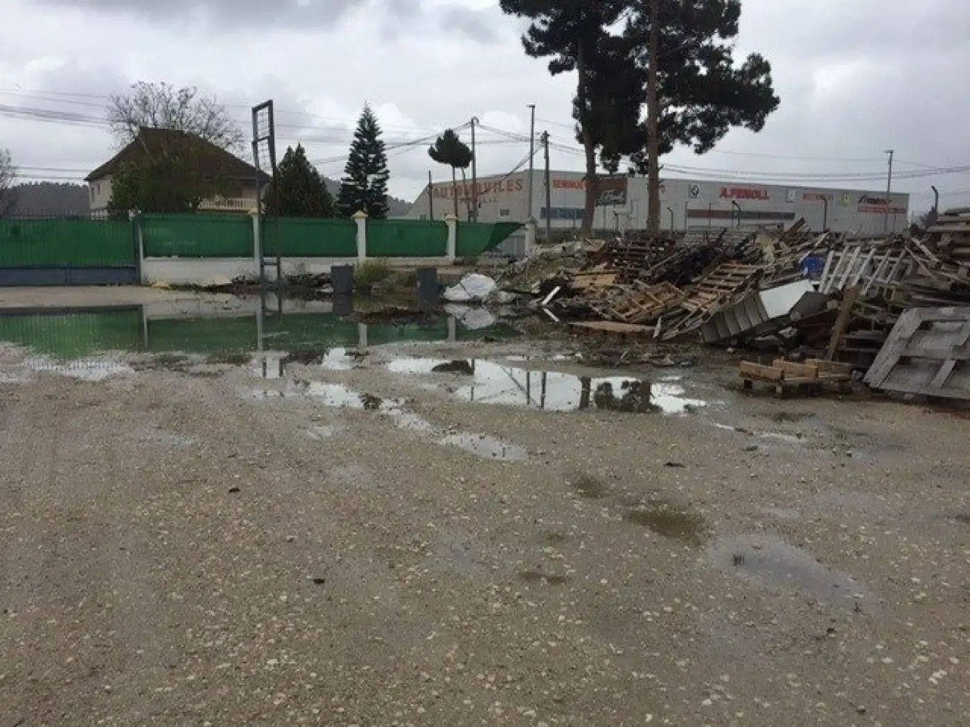 Vista exterior de Nave industrial en venta en Murcia