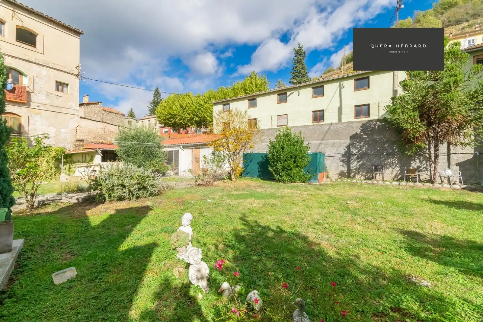 Garden of Houses for sale in Ripoll  with Balcony
