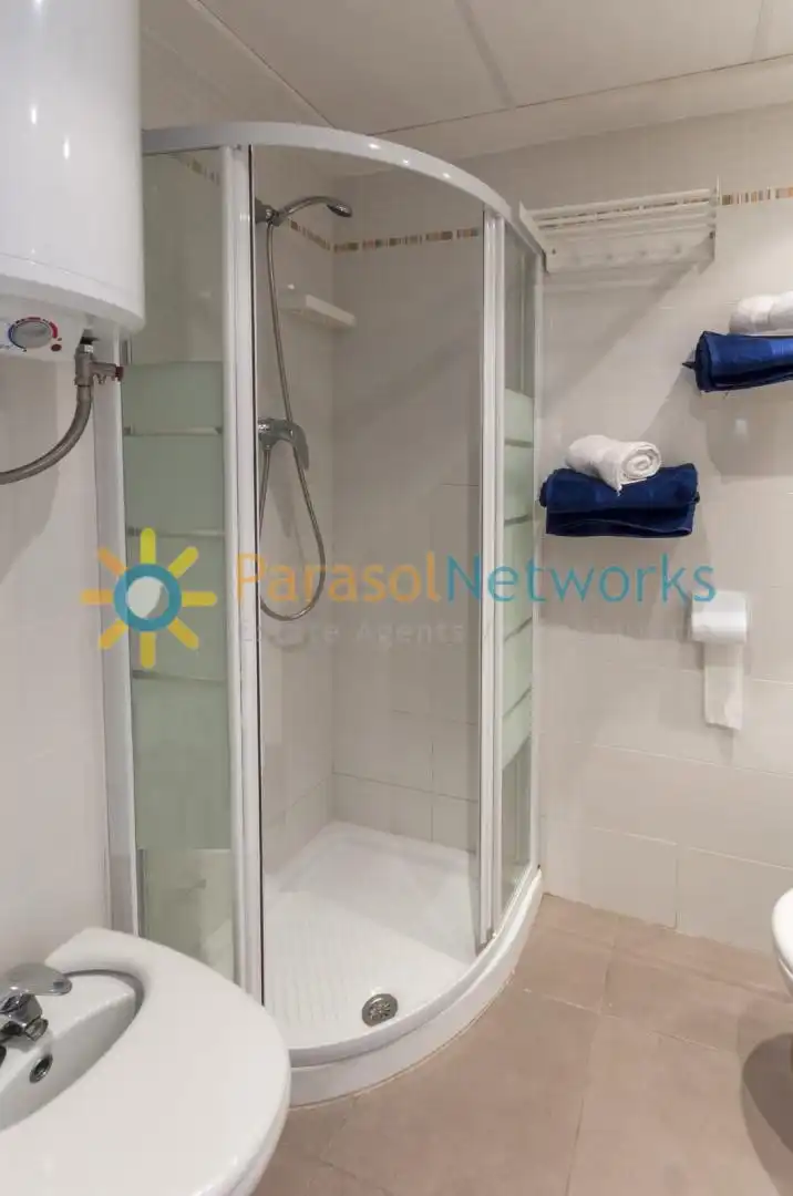 Casa pareada con piscina en alquiler en Oliva Playa, imagen 11