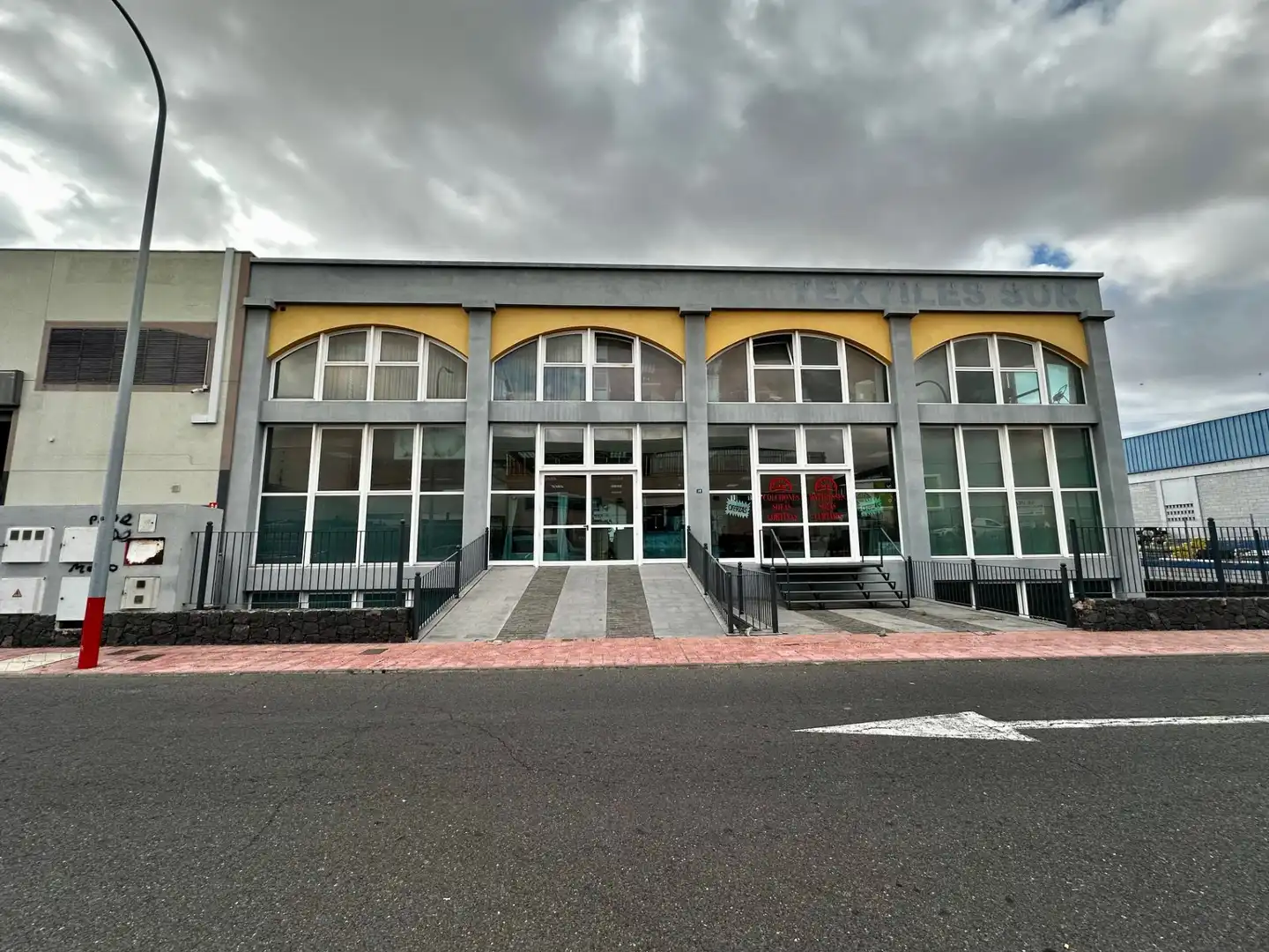 Gebäude zum Verkauf in Las Chafiras