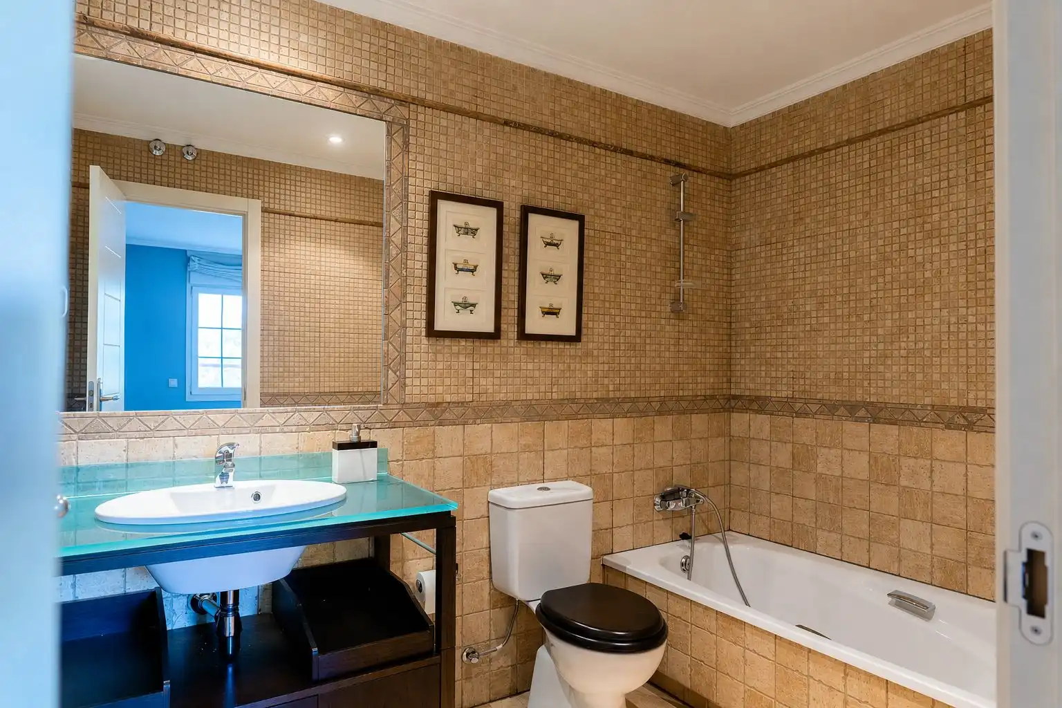 Baño de Casa o chalet en venta en Las Rozas de Madrid con Calefacción, Jardín privado y Terraza