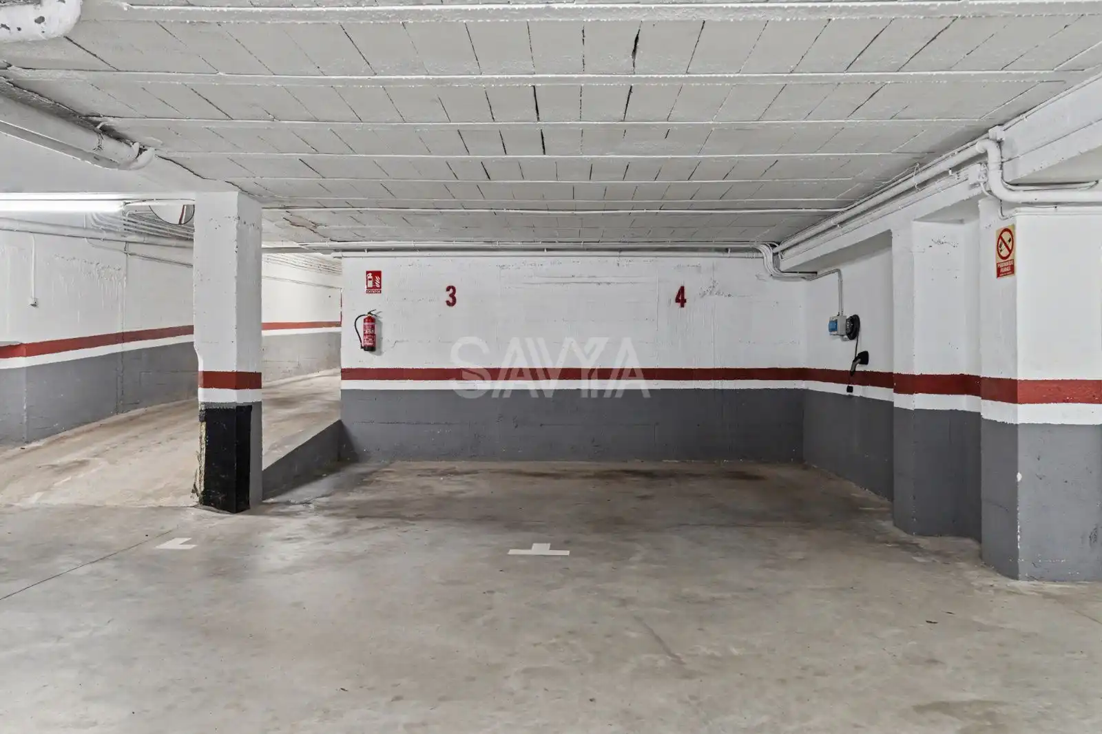 Parking de Casa adosada de alquiler en Barcelona con Aire acondicionado, Calefacción y Parquet