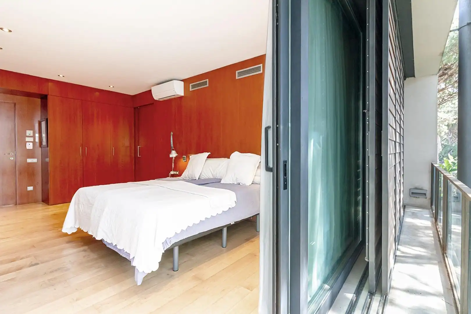 Habitación de Casa o chalet en venta en Gavà con Aire acondicionado, Calefacción y Jardín privado