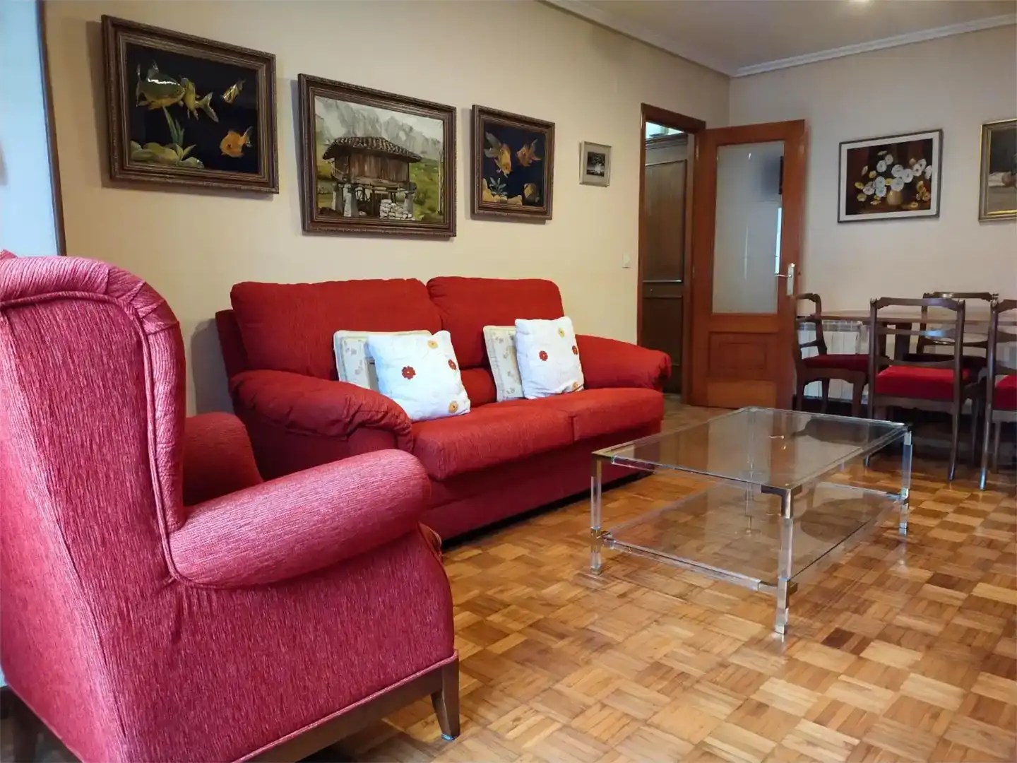 Sala d'estar de Pis en venda en Cudillero amb Parquet, Traster i Moblat