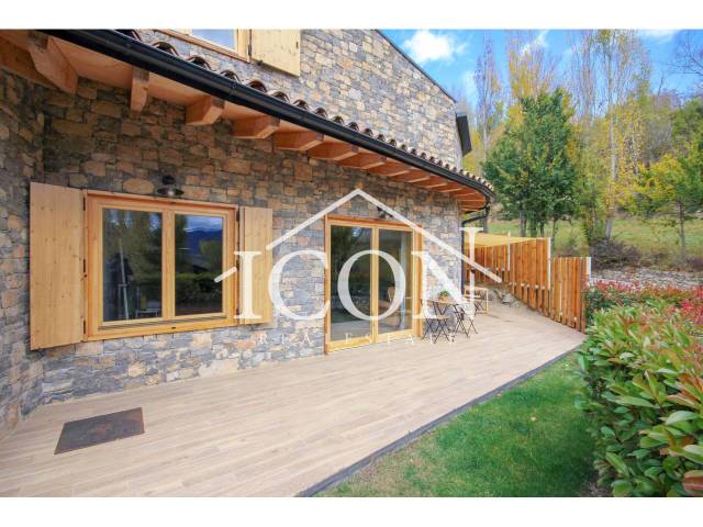 Casa adosada en Venta en Solà en Prullans