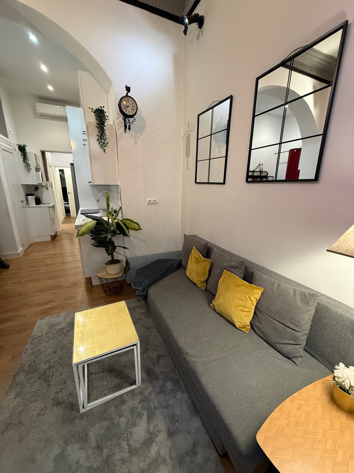 Living room of Apartment for sale in  Madrid Capital  with Air Conditioner and Terrace