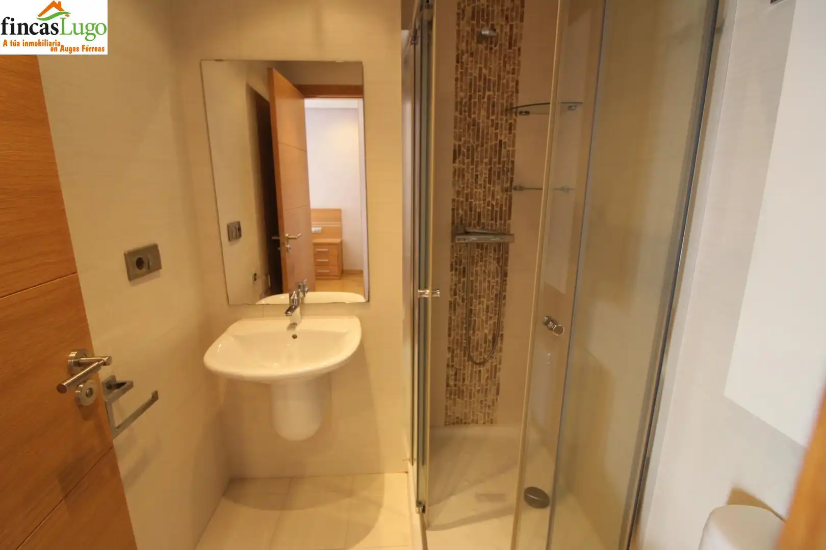 Bathroom of Flat for rent in Lugo  with Heating and Furnished