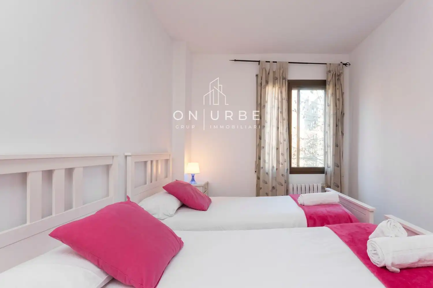 Habitación de Piso en venta en Barcelona con Aire acondicionado y Terraza