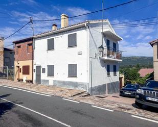 Vista exterior de Casa o xalet en venda en Horcajo de la Sierra amb Terrassa i Balcó