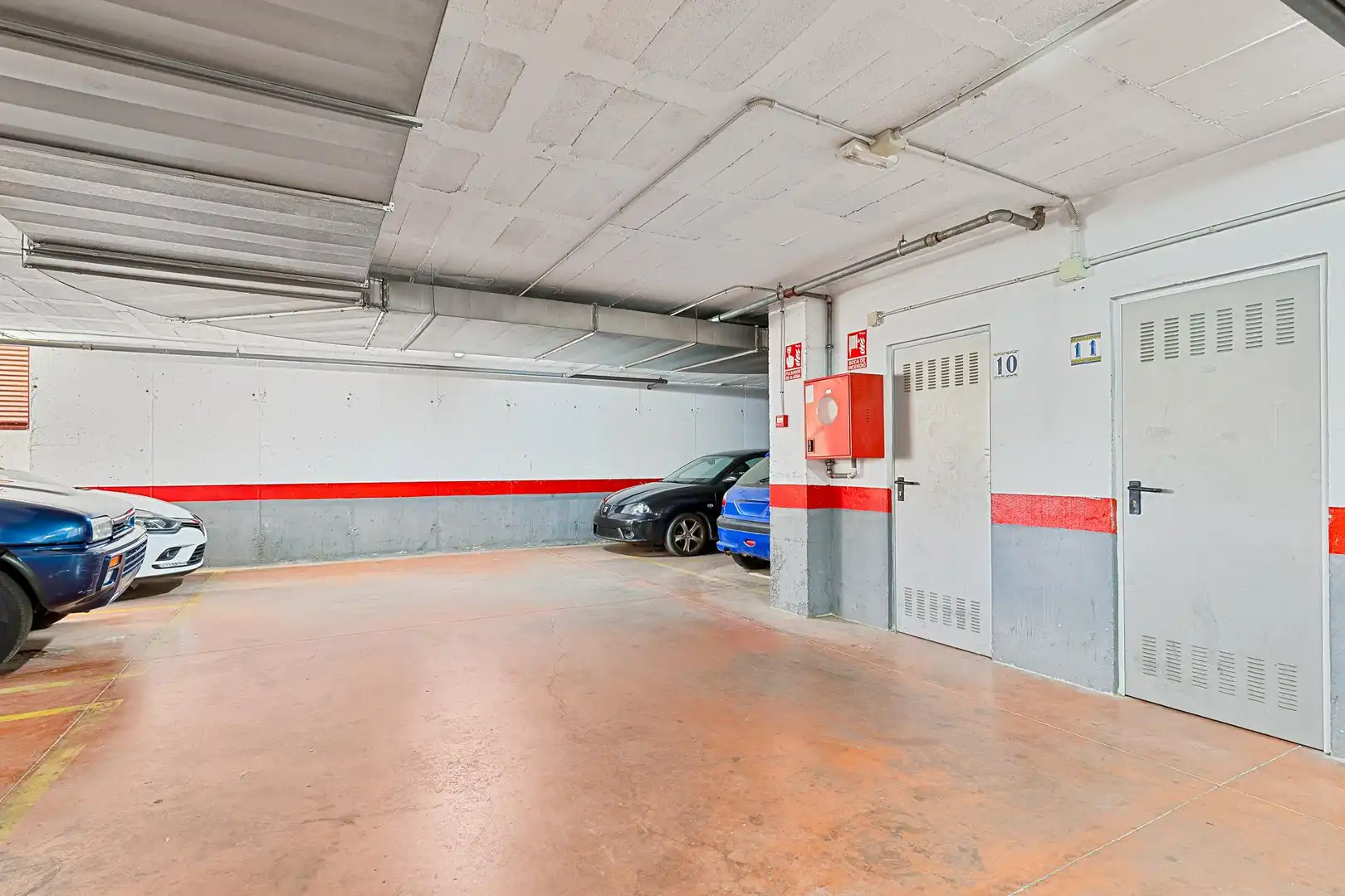 Parking de Apartamento en venta en Fuengirola con Aire acondicionado, Calefacción y Parquet