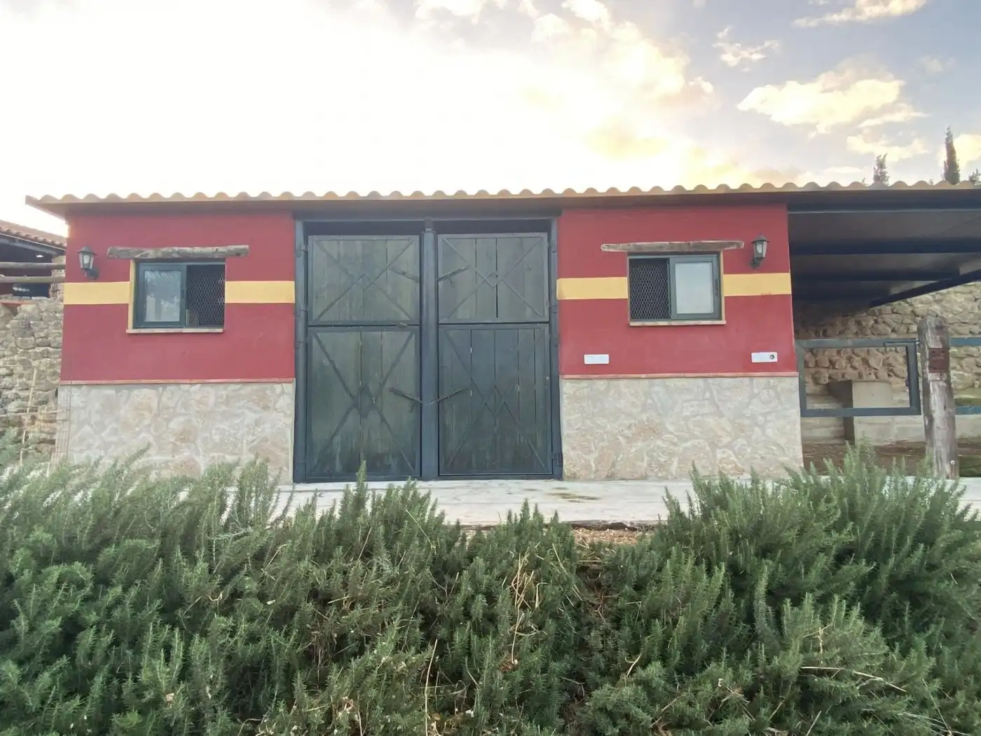 Vista exterior de Finca rústica en venda en Arcos de la Frontera amb Calefacció, Terrassa i Traster