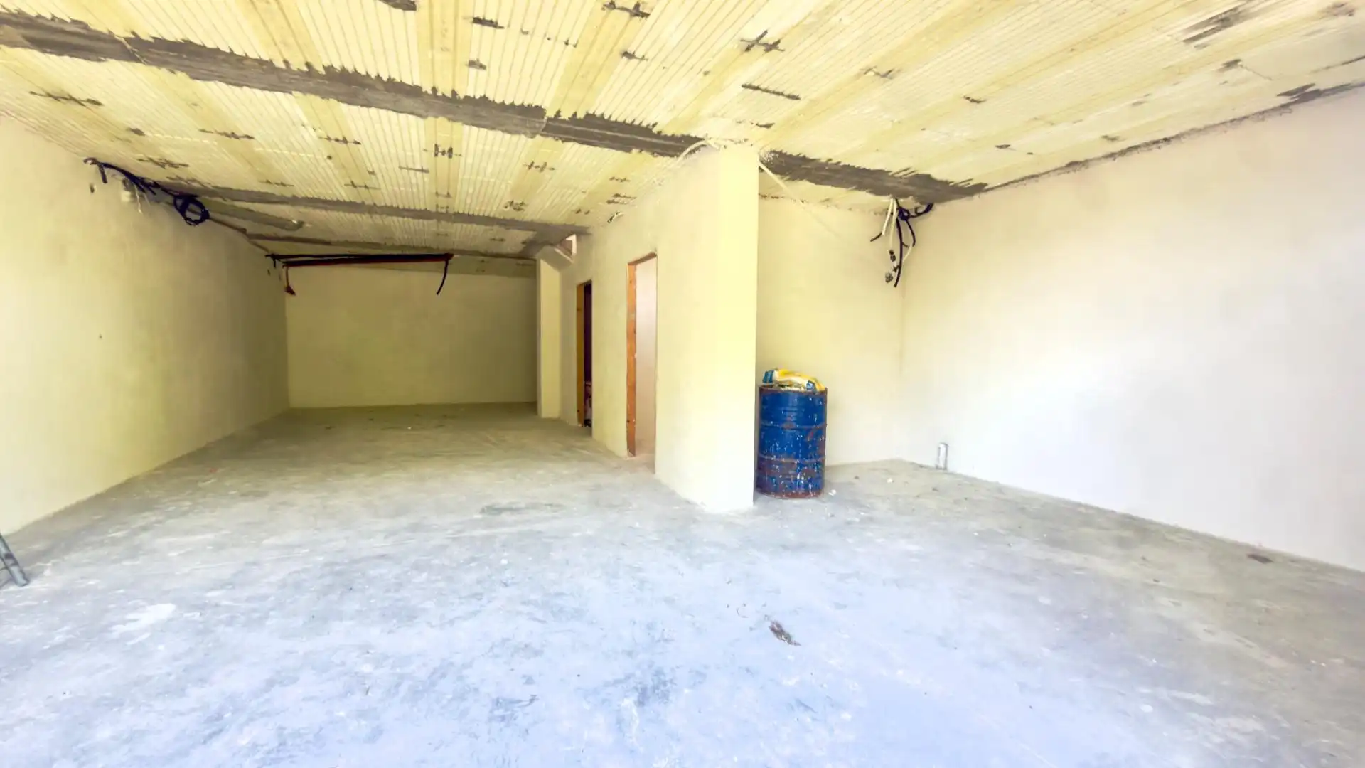 Casa adosada en venta en A Merca   con Calefacción, Jardín privado y Terraza