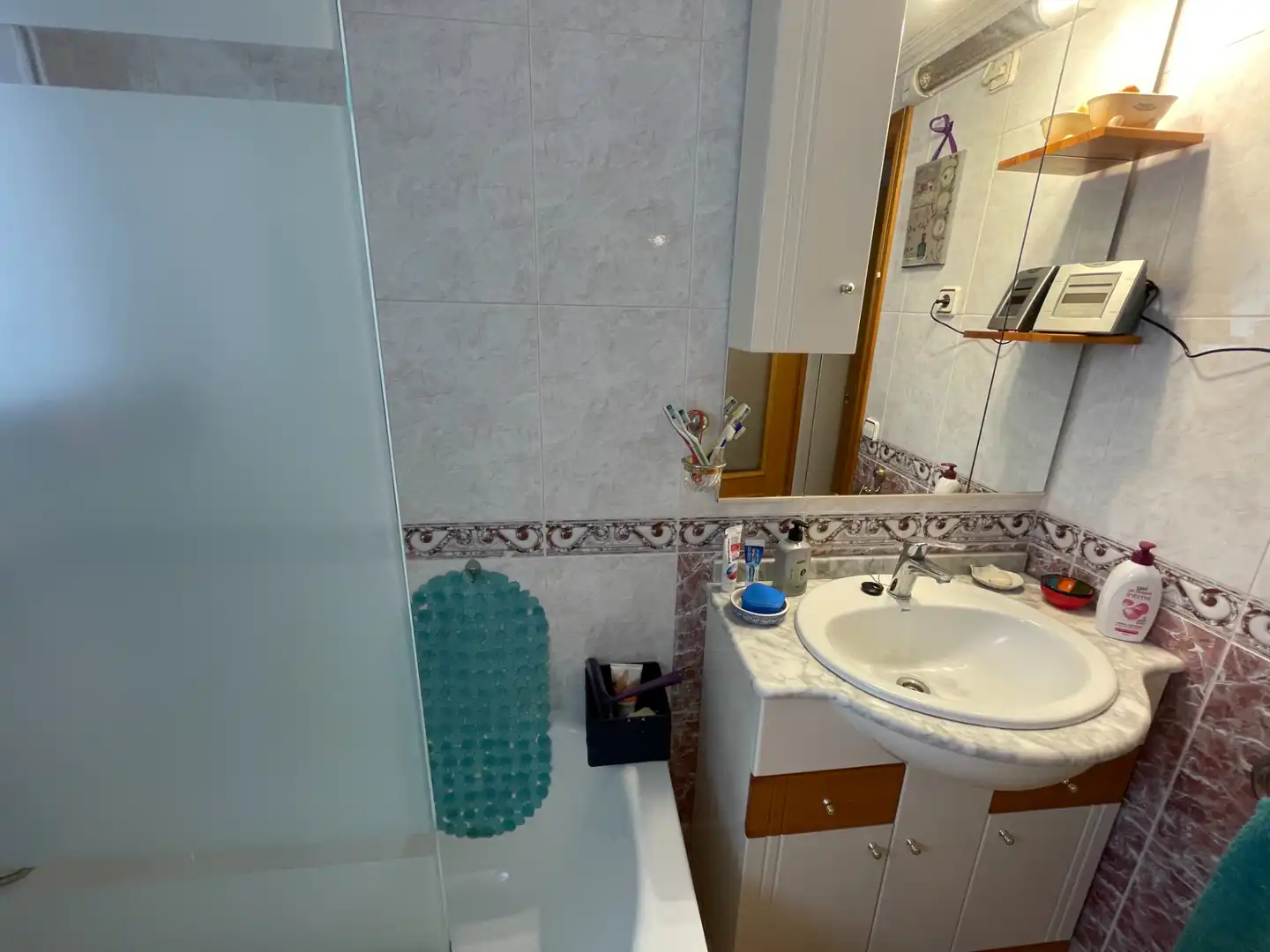 Badezimmer von Wohnung zum Verkauf in Cambrils mit Klimaanlage, Heizung und Ofen