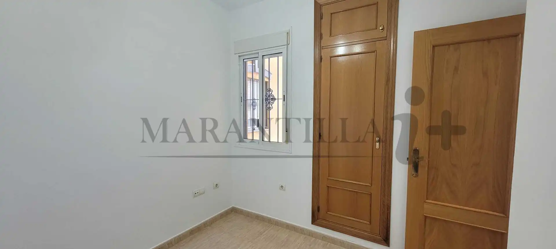 Bedroom of Flat for sale in Lepe  with Air Conditioner, Terrace and Washing machine