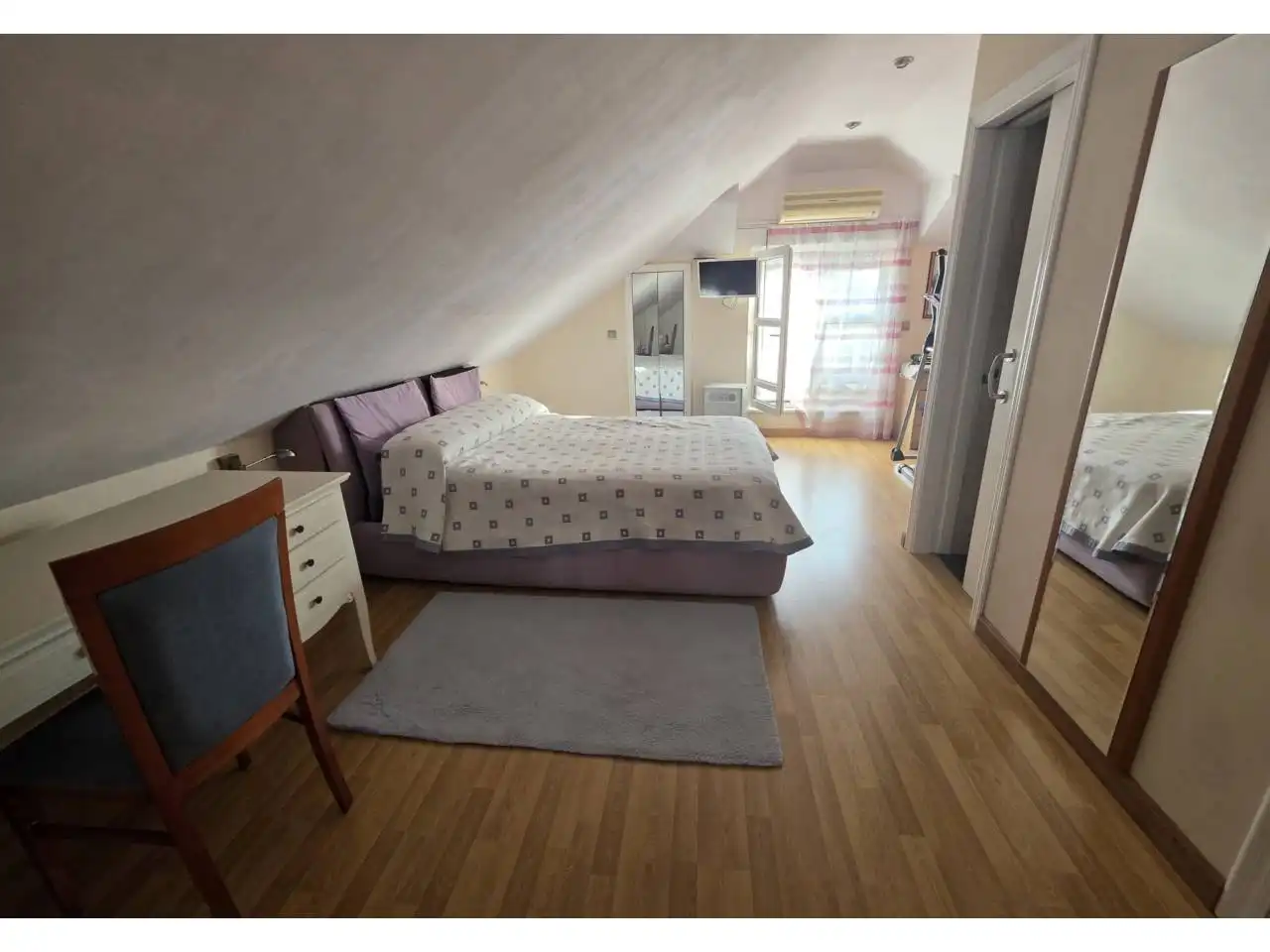 Habitación de Piso en venta en Piélagos con Calefacción, Terraza y Amueblado
