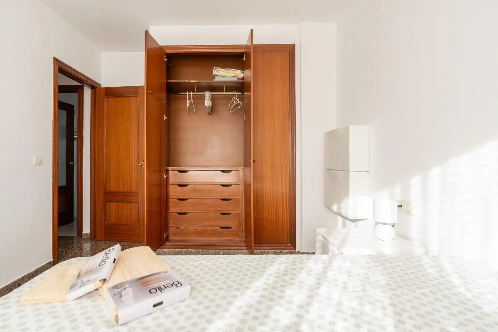 Habitación de Piso de alquiler en Valencia con Aire acondicionado, Calefacción y Amueblado