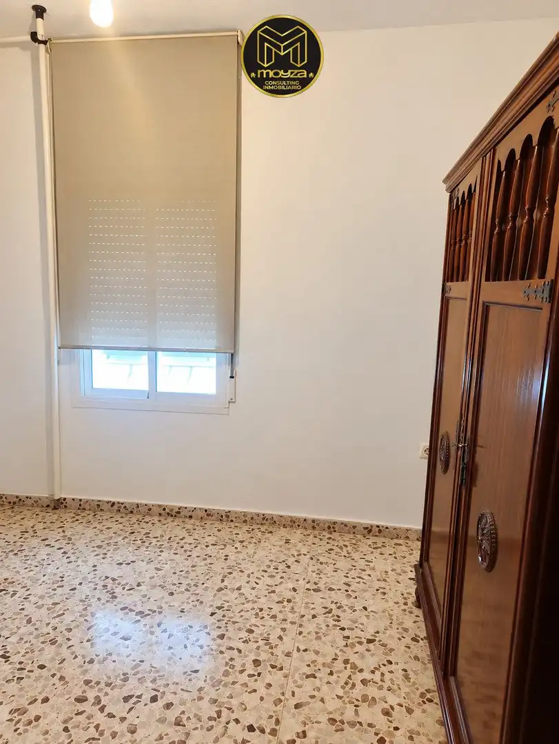 Detached house with garden for sale in Ctra. Circunvalación - La Magdalena, imagen 12