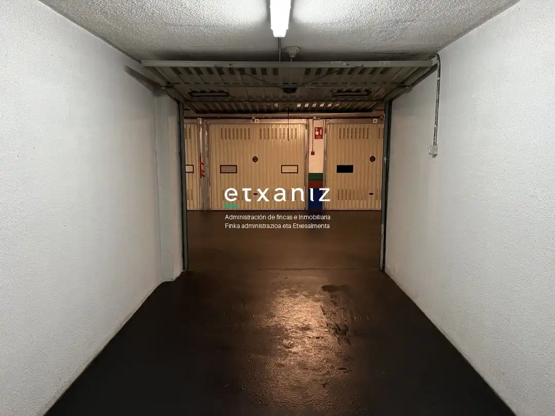 Parkplatz von Garage zum Verkauf in Donostia - San Sebastián 
