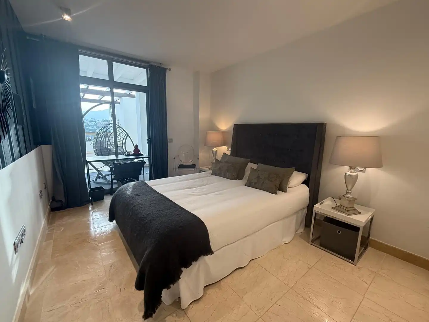 Bedroom of Apartments for rent in Benahavís  with Air Conditioner, Terrace and Swimming Pool