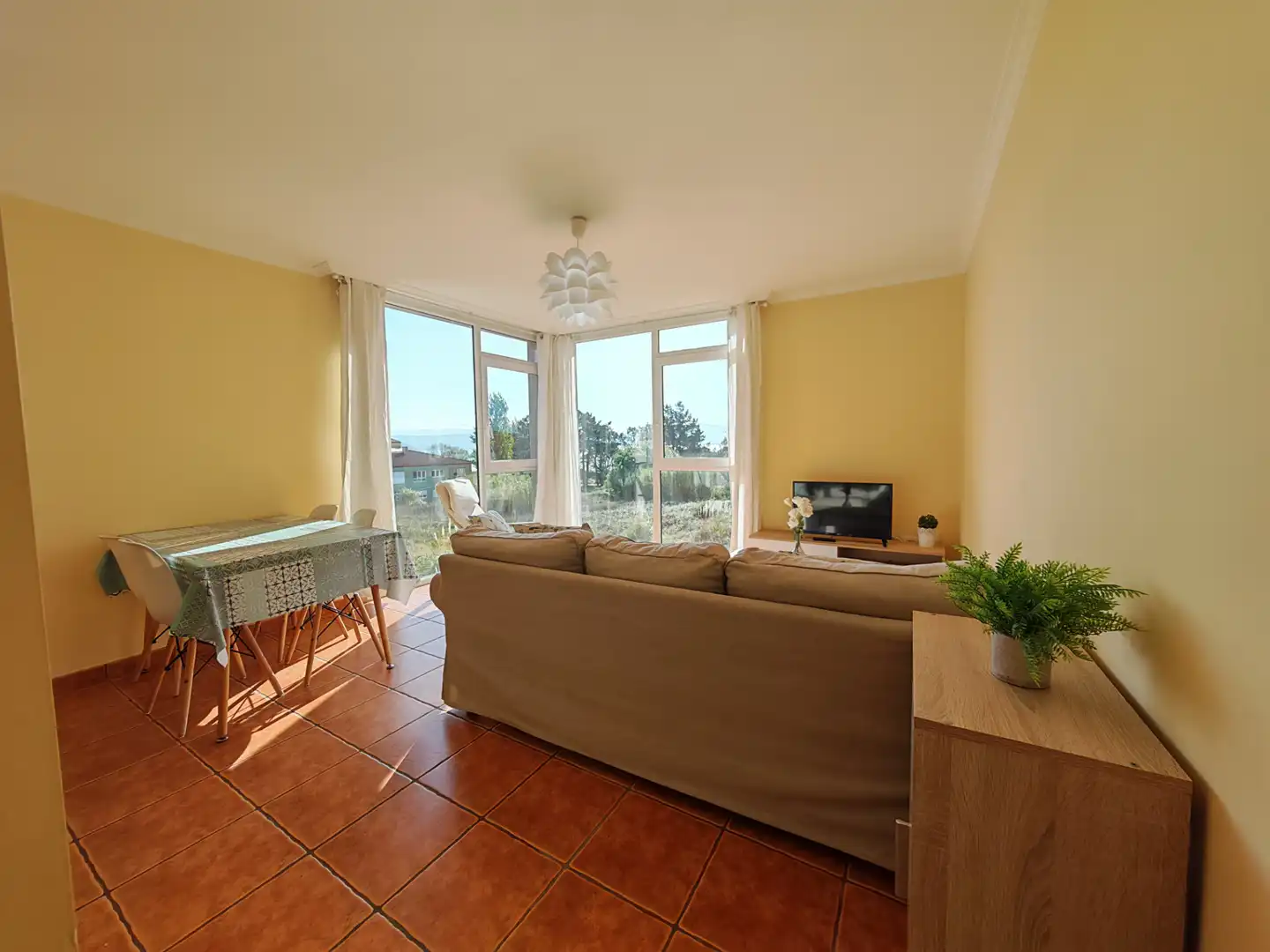 Sala d'estar de Apartament de lloguer en Fisterra amb Traster, Moblat i Forn