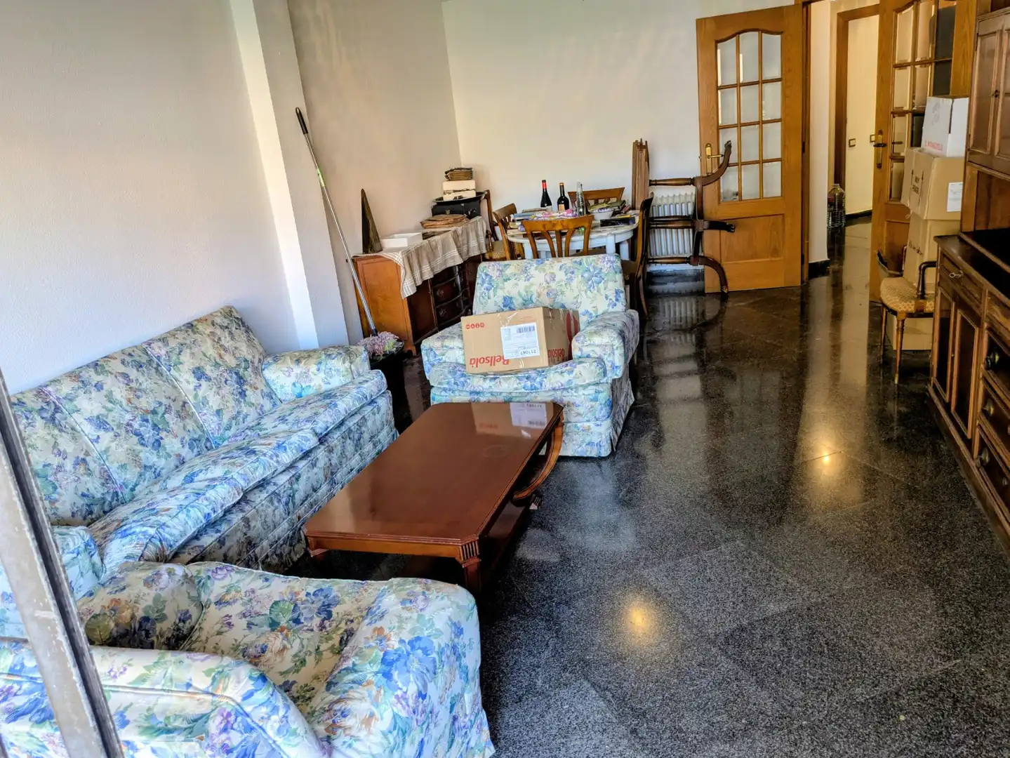 Sala d'estar de Pis en venda en Valencia amb Moblat i Balcó