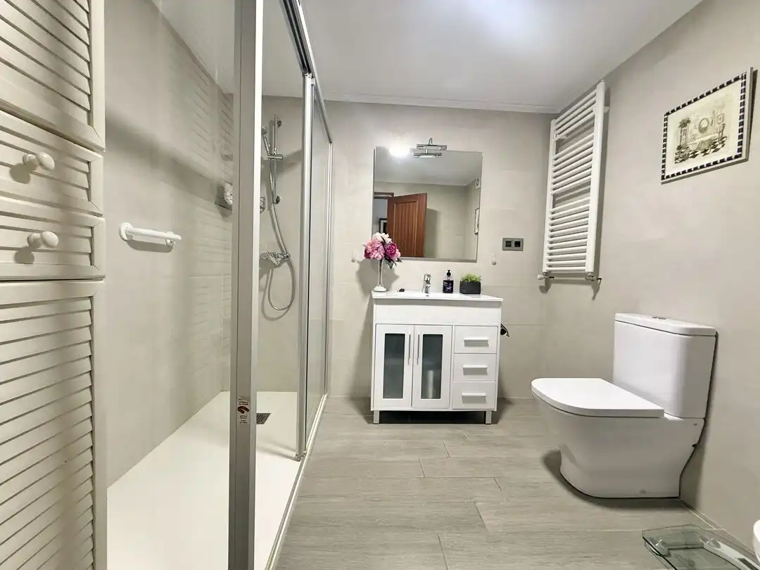 Baño de Piso en venta en Elgoibar con Calefacción, Amueblado y Balcón