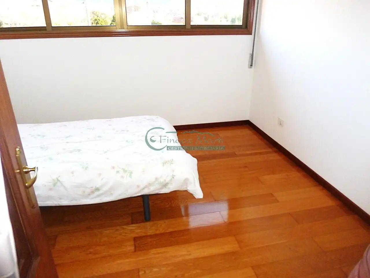 Bedroom of Houses for sale in Vigo   with Heating, Private garden and Parquet flooring