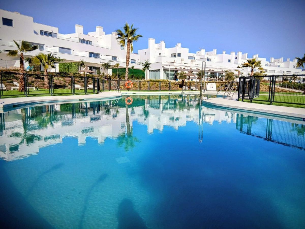 Piscina de Apartament de lloguer en Estepona amb Aire condicionat, Calefacció i Terrassa