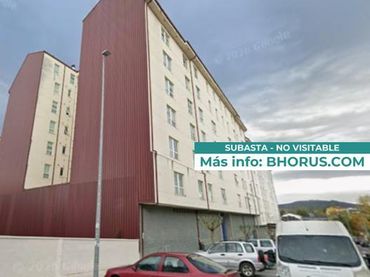 Pis amb ascensor en venda a Benito Vicetto 71