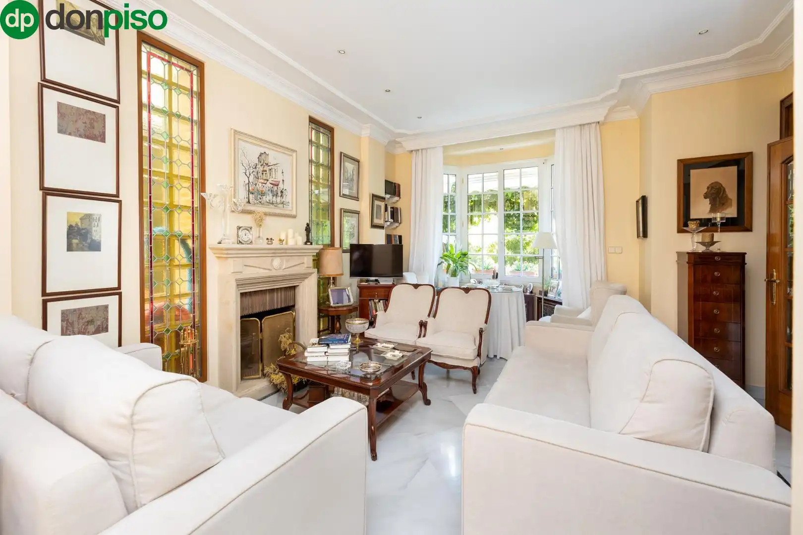 Living room of Detached homes for sale in Granada  with Air Conditioner, Heating and Private garden