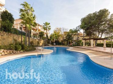 Pis amb piscina en venda a Calle Luis Morales-Atalaya Rio Verde .