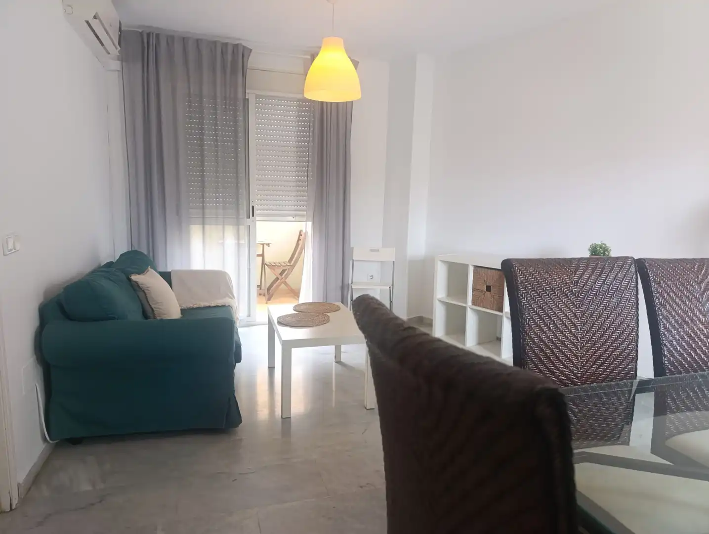 Sala de estar de Apartamento de alquiler con opción a compra en Málaga con Aire acondicionado, Terraza y Trastero