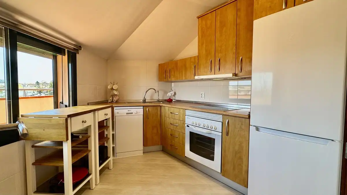 Cocina de Ático en venta en Fuengirola con Aire acondicionado, Amueblado y Piscina comunitaria